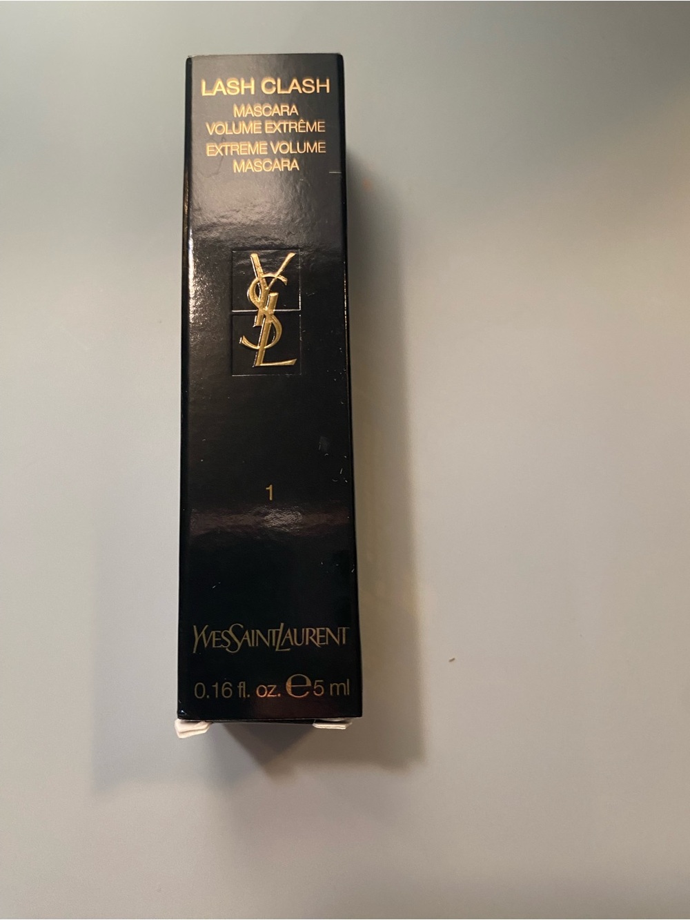 Yves Saint Laurent Lash Clash Mascara in Black